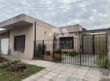 Casa de 6 ambientes, Quilmes · Casa de 6 Ambientes