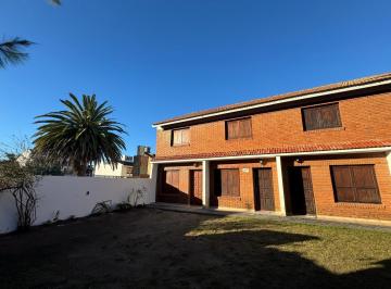 PH · 60m² · 4 Ambientes · 1 Cochera · Venta PH Costa Azul 4 Ambientes Cochera a 4 Cuadras del Mar