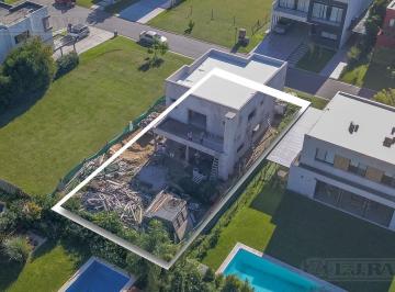 Casa · 176m² · 5 Ambientes · 2 Cocheras · Casa en Lagoon, Pilar