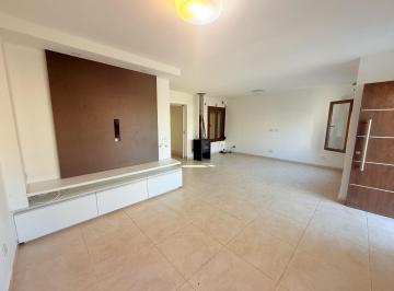 Casa · 138m² · 2 Ambientes · 2 Cocheras · Casa en Venta en Villa San Nicolás con Escritura - Sobre Av Principal