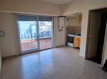 Departamento de 1 ambiente, Balvanera · Monoambiente. Muy Luminoso con Balcón.