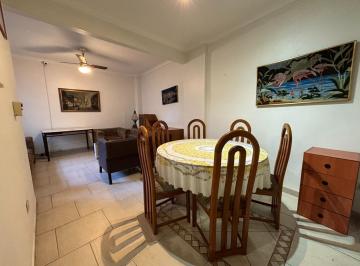 Departamento · 75m² · 3 Ambientes · Alquiler en Av Corrientes 4700 – Espacio, Luz y Ubic.!
