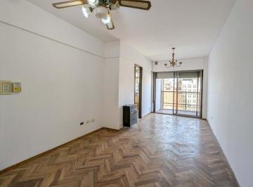 Imagen 1 - Semipiso de 2 dormitorios con doble balcón. Ubicado en barrio Martin. - · Semipiso de 2 Dorm. con Doble Balcón. Ubicado en Barrio Martin.