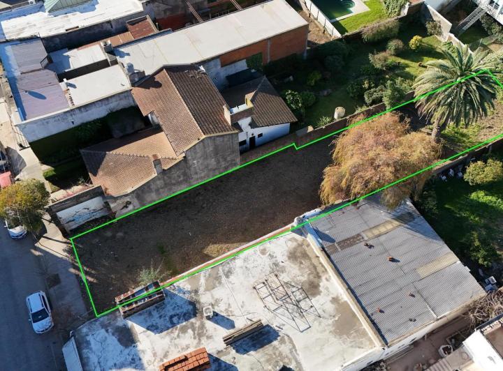 Terreno · 597m²
