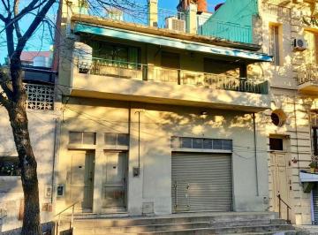 Casa · 282m² · 7 Ambientes · Venta Casa Para 2 Familias con Local en La Boca