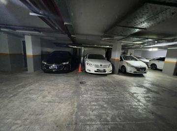 Garage · Cochera en Edificio de Categoria, en Caballito