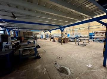 Bodega-Galpón · 770m² · Venta - Galpon de 600 m² en España y Hospitales