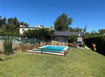 Casa · 100m² · 3 Ambientes · 3 Cocheras · Venta Casa Quinta El Pato