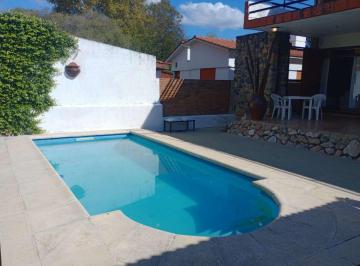 Casa · 278m² · 7 Ambientes · 2 Cocheras · Casa 4 Dor Venta Carlos Paz Cordoba Apto Credito
