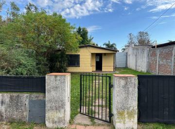 Casa · 80m² · 3 Ambientes · 1 Cochera · Venta Casa 2 Dorm. Gran Jardin Verde Perez