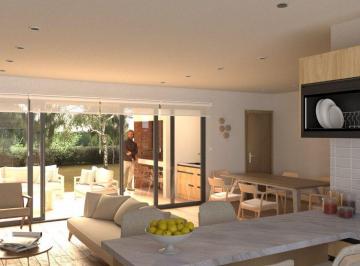Casa · 83m² · 4 Ambientes · 1 Cochera · Venta Casa 3 Dorm. a Pasos de La Laguna