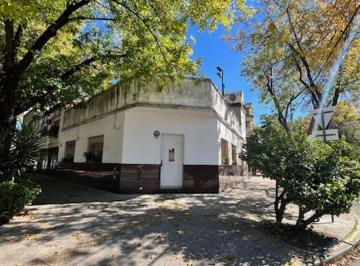 Casa · 323m² · 6 Ambientes · 2 Cocheras · Venta Casa Parque Avellaneda - Apto Desarrollo!