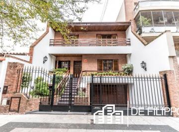 Casa · 320m² · 6 Ambientes · 5 Cocheras · Casa 7 Ambientes con Piscina y Garaje