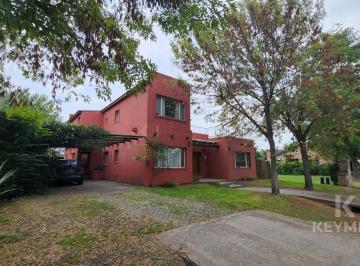 Casa · 260m² · 6 Ambientes · Venta - Casa - Barrio Cerrado - Los Sauces - 5 Ambientes - Pilar - Apto Credito