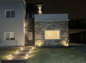 Casa de 3 ambientes, Santo Tomé · Venta Casa Aires del Llano