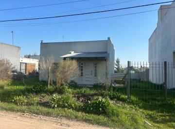 Casa de 2 ambientes, La Plata · Casa en Venta en Parque Sicardi