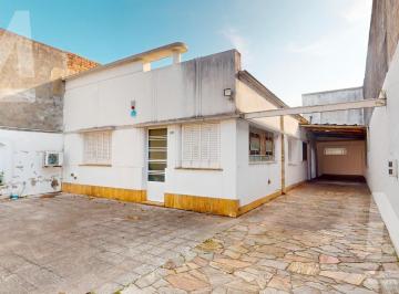 Casa · 300m² · 3 Dormitorios · 1 Cochera · Casa en Venta en La Plata