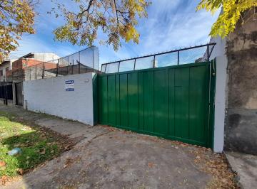 Casa de 3 ambientes, General San Martín · Casa 3 Ambientes con Patio - Proximo a Sarratea
