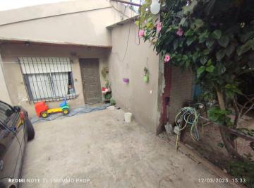 Casa de 4 ambientes, Berazategui · Casa con Muy Precio Para La Venta Oportunidad!