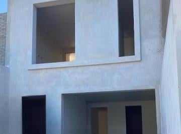 Casa de 5 ambientes, Córdoba · Casa en Venta Manantiales