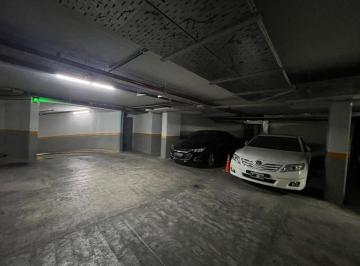 Garage · Cochera en Edificio de Categoria, en Caballito