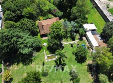 Quinta vacacional · 120m² · 1 Dormitorio · 3 Cocheras · Venta Casa Quinta José C Paz