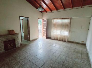 Casa · 150m² · 3 Ambientes · Venta Casa 3 Amb con Galpon Quilmes