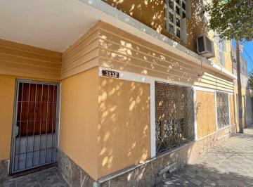 Casa · 224m² · 4 Ambientes · 1 Cochera · Se Vende Gran Casa de 5 Dorm. en B Colón