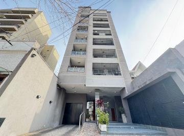 Departamento de 1 ambiente, Lanús · Amplio Monoambiente con Balcón y Cochera
