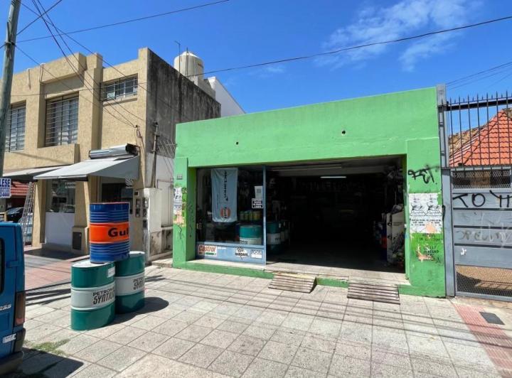 Local comercial · 129m² · 3 Ambientes