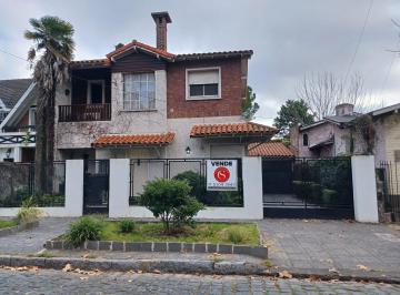 Oficina comercial · 230m² · 5 Ambientes · 3 Cocheras · Casa en Venta Zona Residencial Adrogué