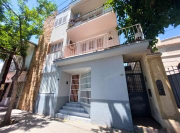 Frente del edificio · Departamento en Venta de 100 m² en B° Bombal