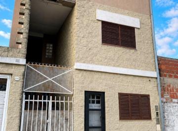 KNK-KNK-4925_2 · Oportunidad Venta Casa Lote Prop 4 Amb Pileta Escucha Oferta