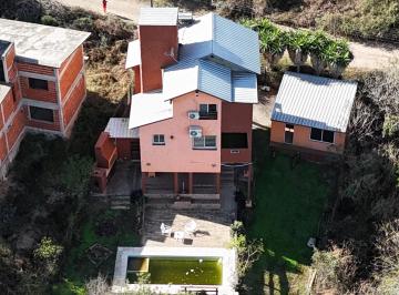 Casa de 6 ambientes, Villa Santa Cruz del Lago · Importante Propiedad de 2/3 Dor con Piscina en Barrio Semi Privado “lago Azul”