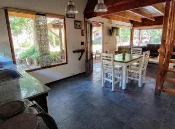 Casa · 130m² · 4 Ambientes · 2 Cocheras · Venta en Mar Azul Cabañas
