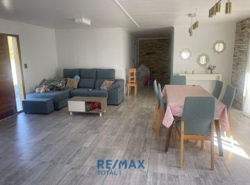 Casa · 229m² · 5 Ambientes · Alquiler Anual 3 Dorm Quincho Pileta Carlos Keen