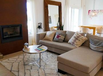Casa · 245m² · 5 Ambientes · 1 Cochera · Casa en Fincas de San Vicente