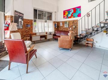 Casa · 102m² · 4 Ambientes · Casa en Venta con Local Sotano Teatro en Boedo