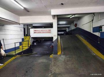 Garage · 12m² · Venta Cochera Tribunales Pb Grande Fija Cubierta