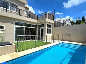 Casa · 342m² · 4 Ambientes · 3 Cocheras · Casa 4 Ambientes Piscina Ascensor Acep. Propiedad