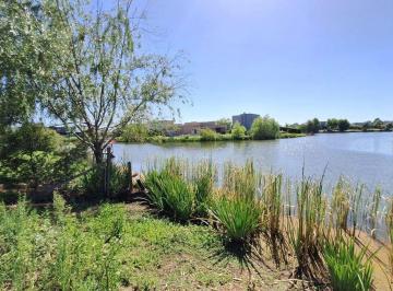 Terreno · 910m² · Oprtunidad Lote 900 m. Al Agua Barrio Canton Islas
