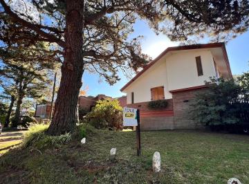Departamento de 4 ambientes, Pinamar · 2 Dorm. Más Entrepiso y con Cochera