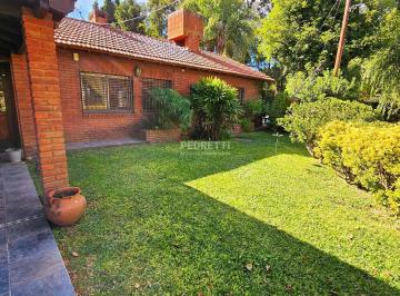Casa · 108m² · 3 Ambientes · 1 Cochera · Alquiler Casa - por Favor Leer El Aviso Antes de Contactar.