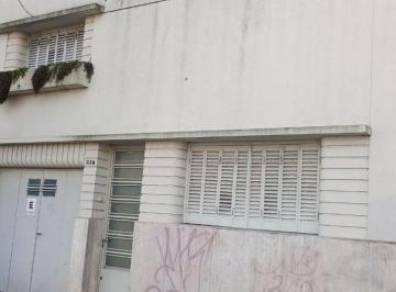 Casa · 151m² · 4 Ambientes · 1 Cochera · Alquiler Destino Comercial o Vivienda