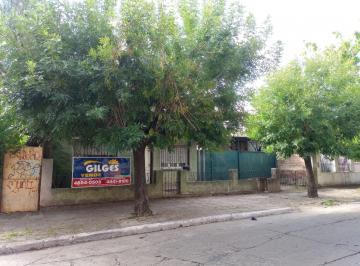 Casa · 70m² · 3 Ambientes · Venta de Casa 3 Amb. en Ramos Mejia