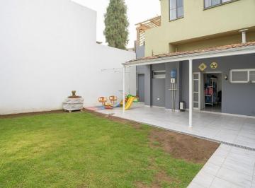 PH · 103m² · 4 Ambientes · 1 Cochera · PH C/ Jardín y Cochera Apto Credito en Castelar