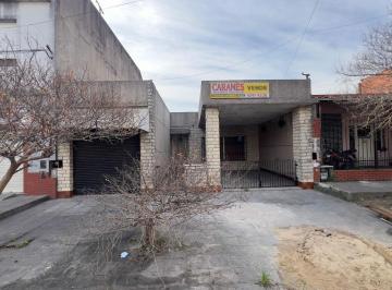 GOC-GOC-421_2 · Casa de 4 Amb C/ Amp. Fondo S/ Lote de 8,66 X 37 ¡Apto Cred!