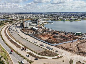 Terreno · 700m² · Lote en Venta en El Barrio Amarras, Puertos del Lago