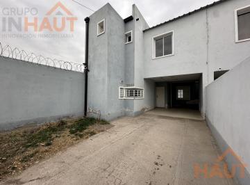 PH · 101m² · 4 Ambientes · 1 Cochera · PH en Cipolletti