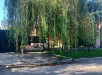 Casa de 2 ambientes, Ituzaingó · Casa en Venta, 3 Ambientes con Patio, Villa Udaondo Ituzaingo Provincia de Bs As